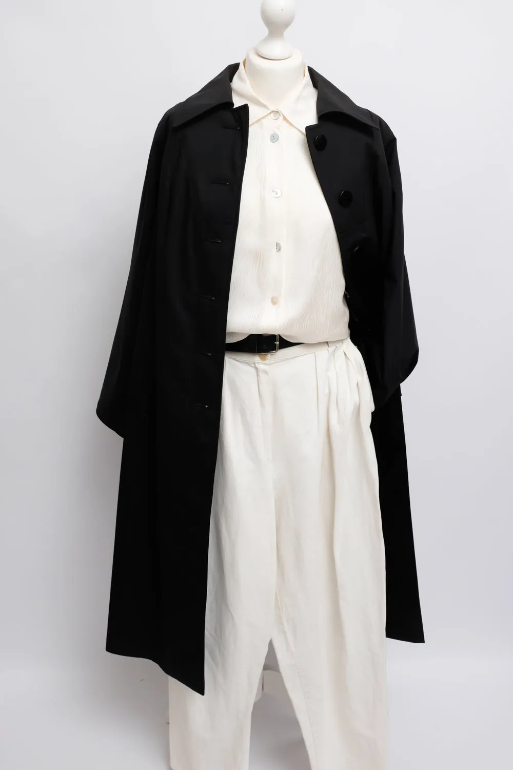 CLASSY BLACK VINTAGE 1960 TRENCH