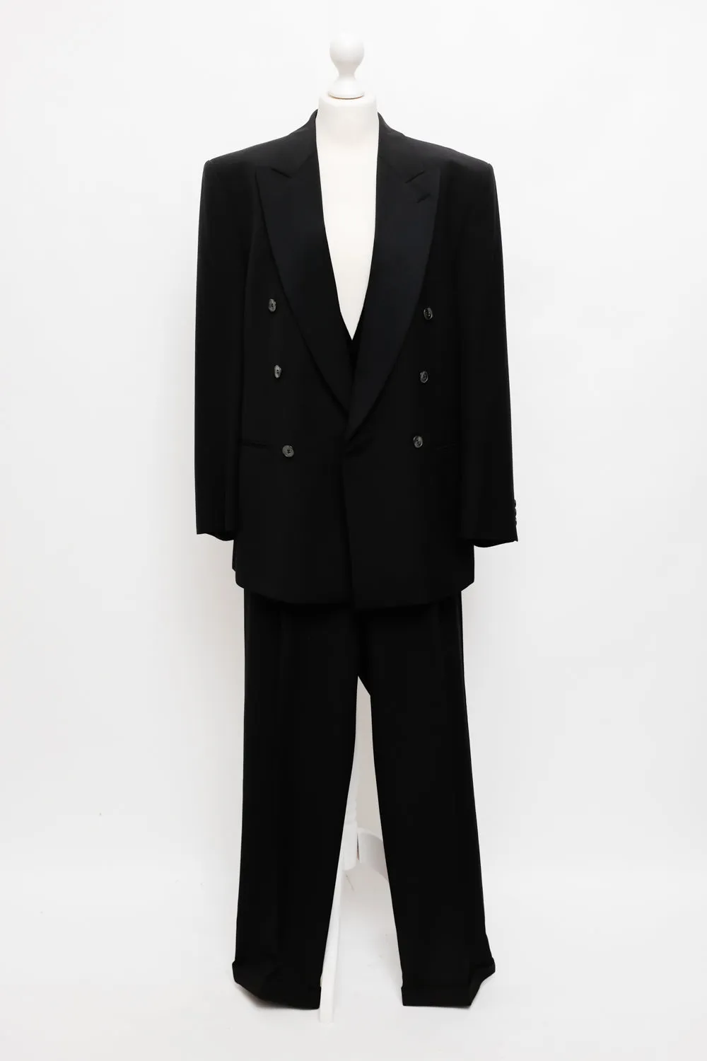 CLASSY BLACK VINTAGE SUIT