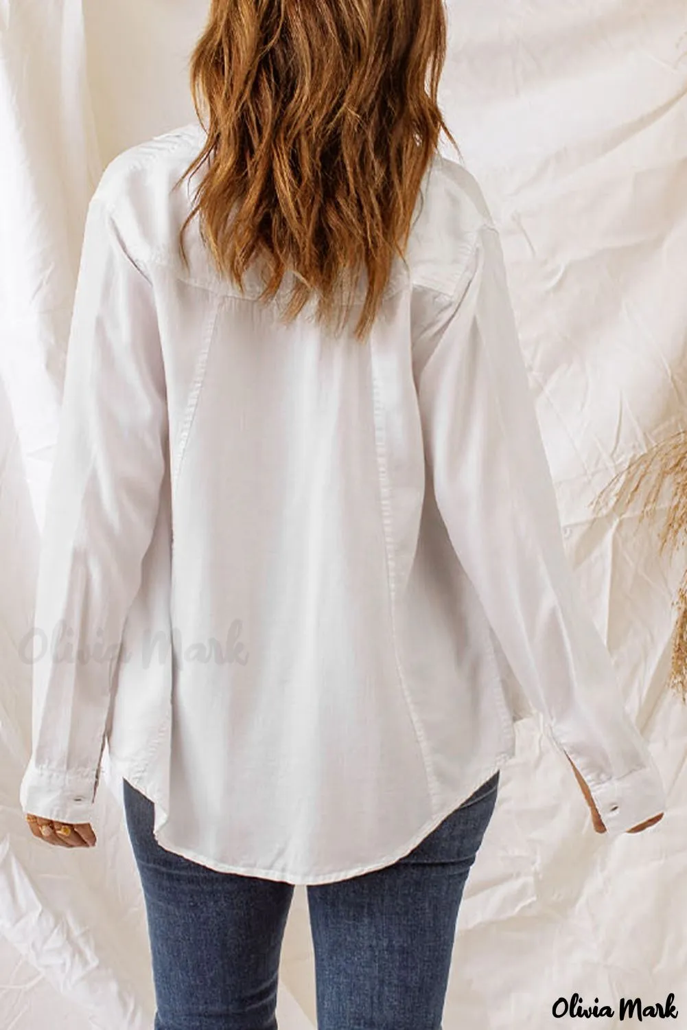 Deanwangkt - White long sleeve button down shirt with chest pockets