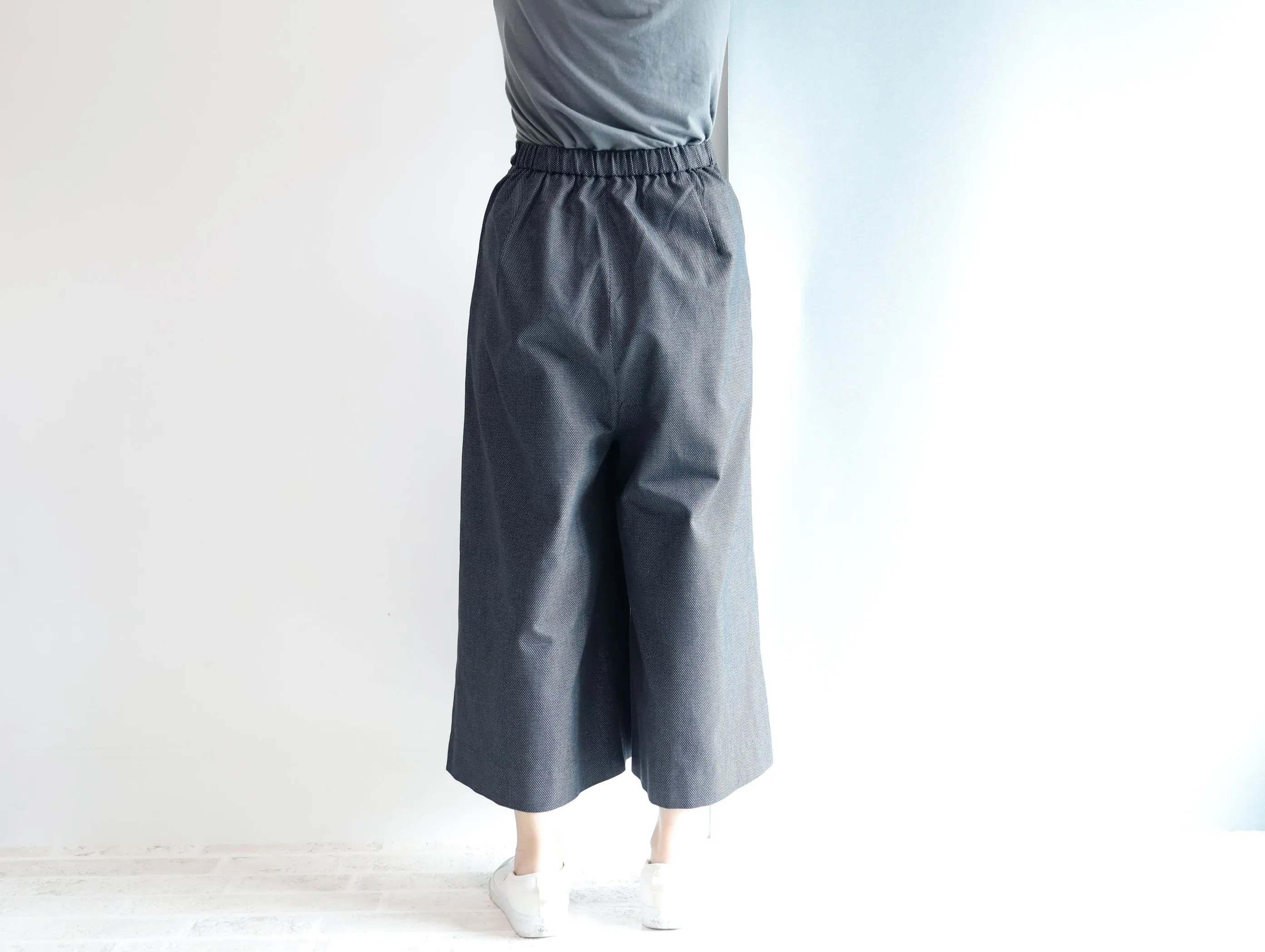 <P09D>  DOTS DENNIM   GAUCHO trousers