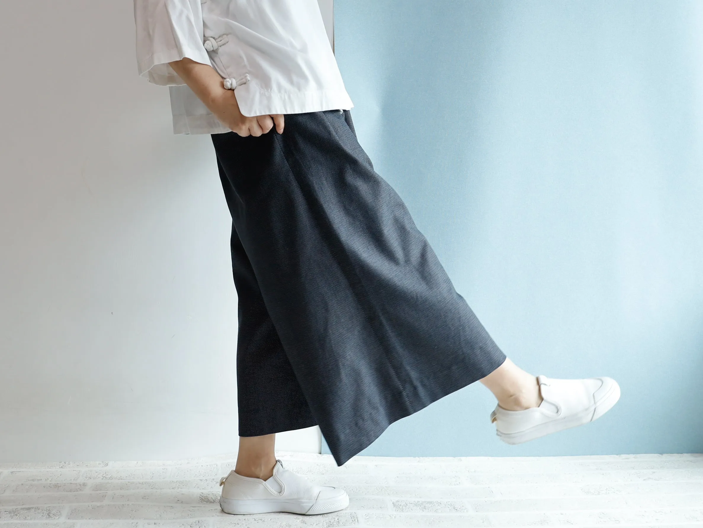 <P09D>  DOTS DENNIM   GAUCHO trousers