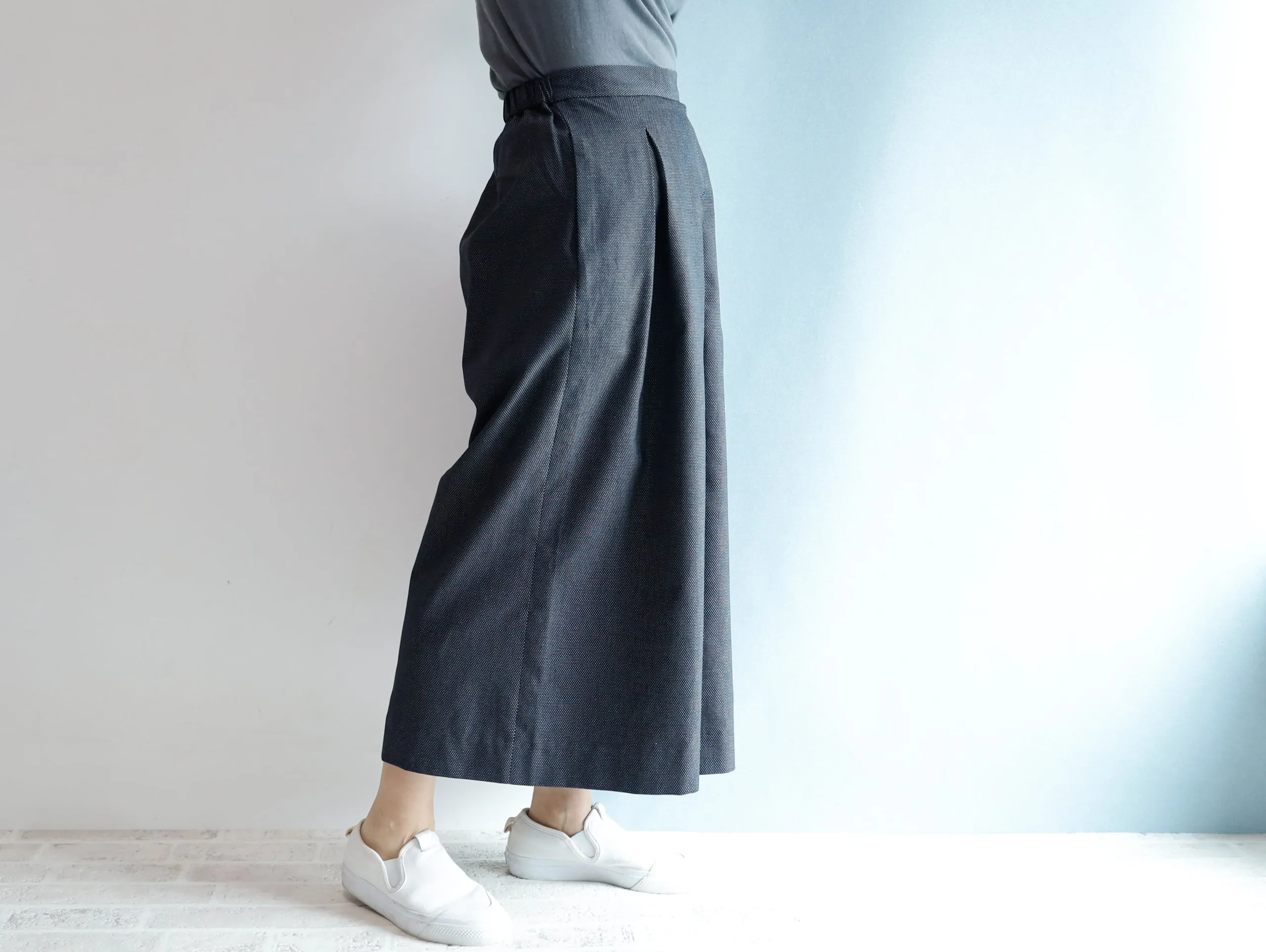 <P09D>  DOTS DENNIM   GAUCHO trousers