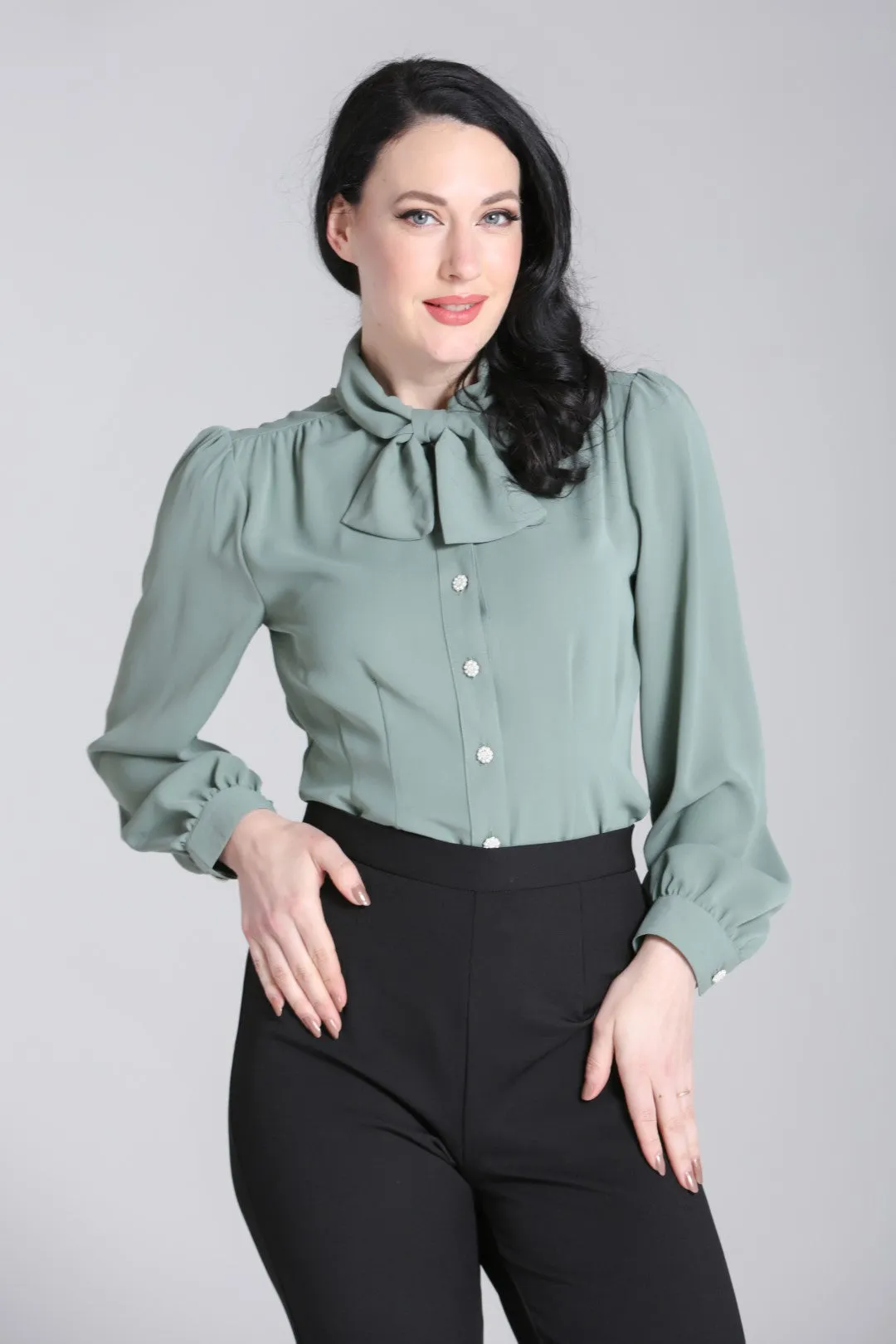 Mia Blouse